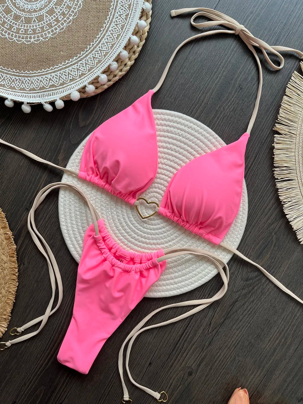 Halter-Bikini Set – Zweiteiliges Triangle-Thong Design in Uni-Farben