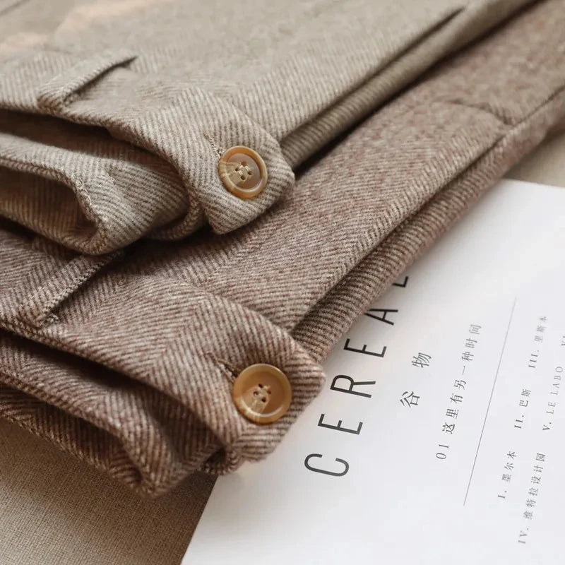 Wollhose – Hochgeschnittene Harem-Pencil-Pants im eleganten Anzugstil. Bequem und stilvoll für Büro und Alltag in Herbst und Winter.