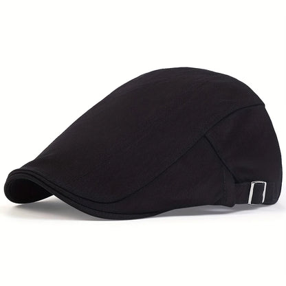Hip-Hop Beret im Unisex-Style – leichter, einfarbiger Look für sonnige Tage draußen.
