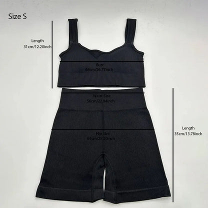 Nahtloses 2-teiliges Sportset mit geripptem Top und High-Waist-Shorts – atmungsaktiv, elastisch und perfekt für Workout oder Yoga.