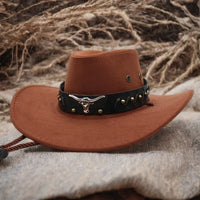 Western Cowboyhut im Retro-Stil mit breiter Krempe – stylisch und luftig für sonnige Tage.