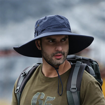 Modischer Bucket Hat im Cowboy-Stil mit breiter Krempe – atmungsaktiv, UV-schützend und ideal für Angeln, Wandern oder Strand.
