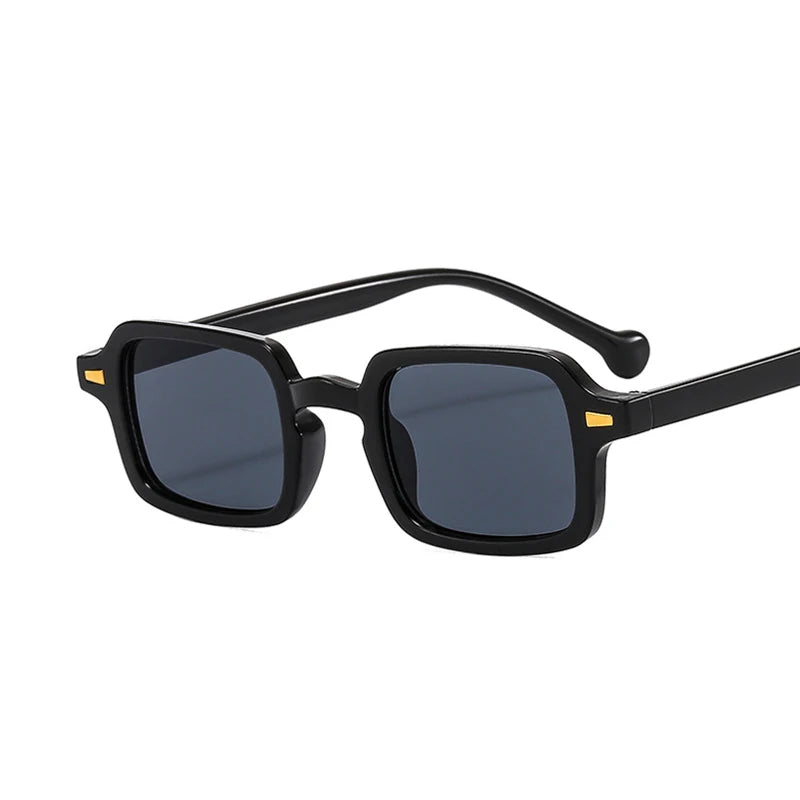 Luxuriöse rechteckige Sonnenbrille im Vintage-Stil – unisex, UV400 & Anti-Glare, ideal für elegante Alltags- oder Sommer-Looks.