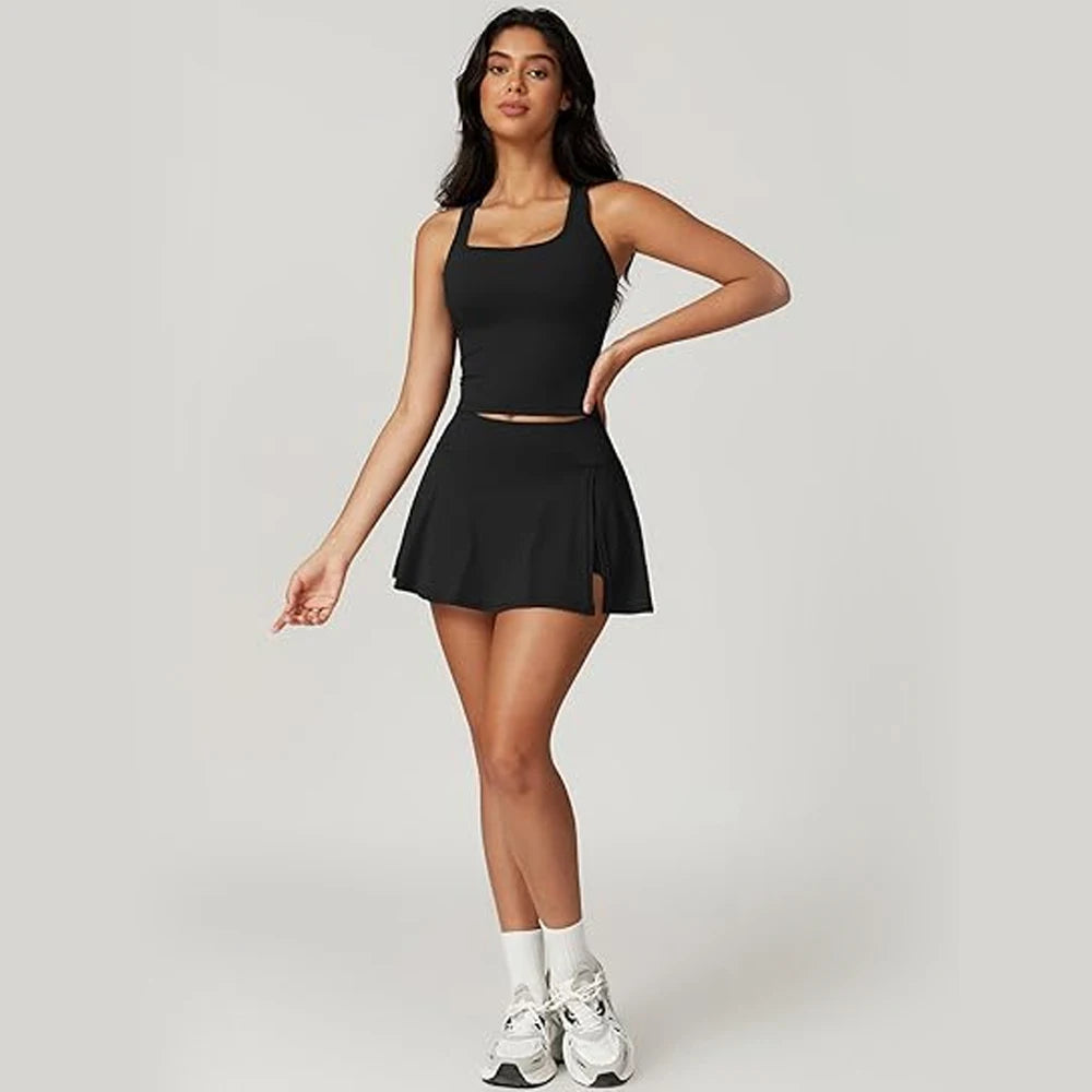 2-teiliges Tennis-Set mit Crop-Top & Minirock mit Schlitz – sportlich, figurbetont und ideal für Tennis, Golf oder Workout.