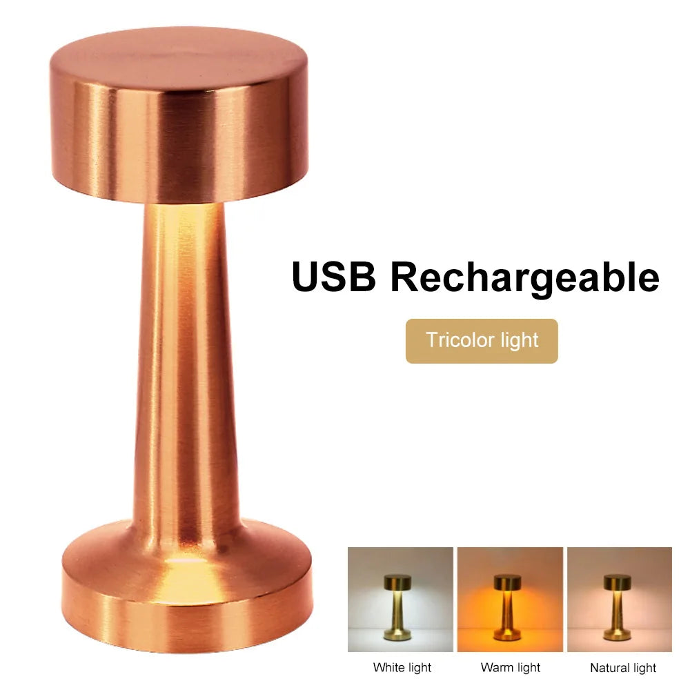 Retro Metall-Tischlampe mit Touch-Funktion – LED-Licht, USB-aufladbar und ideal als Deko für Tisch oder Raum.