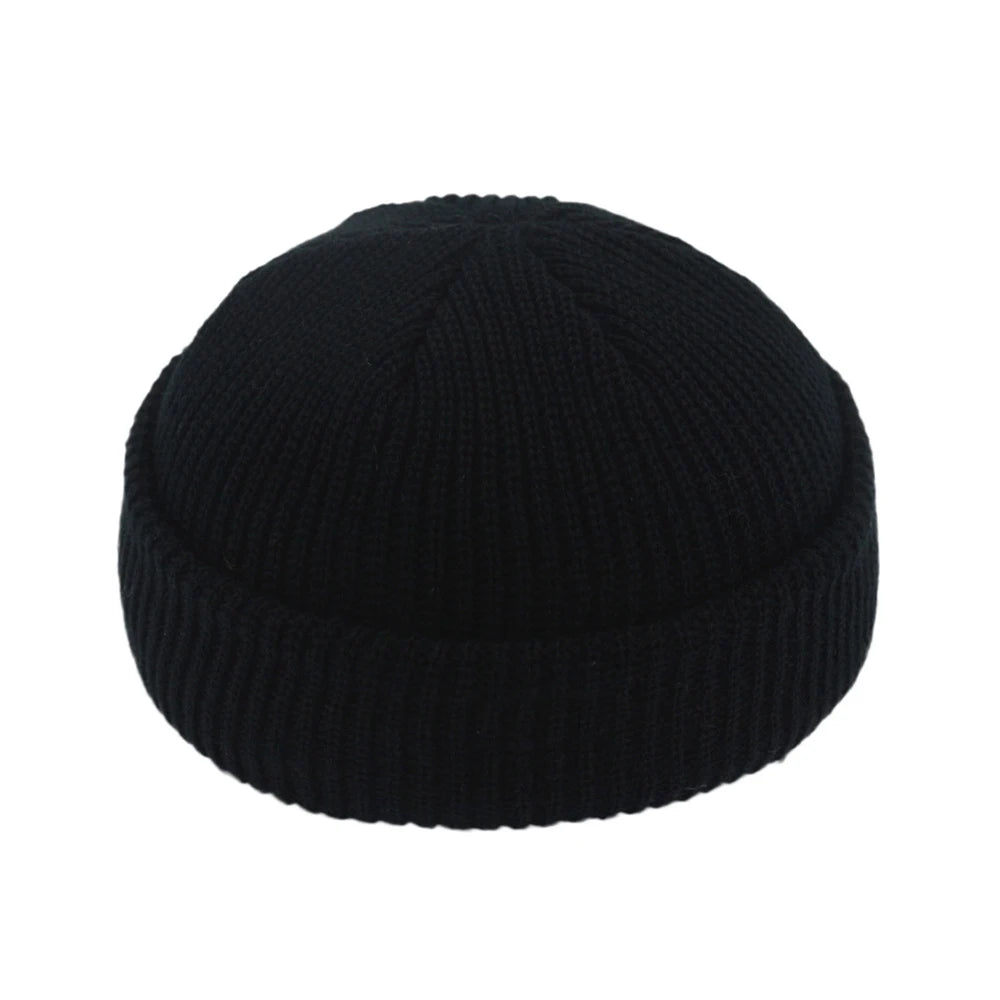 Retro-Strickmütze für Herbst & Winter – warm, vielseitig & im Streetwear-Style, perfekt für Damen & Herren beim Outdoor oder City-Look.