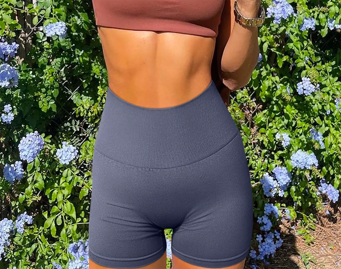 Nahtlose High-Waist Sportshorts – Figurformende Yogashorts mit Hüftlifting-Effekt