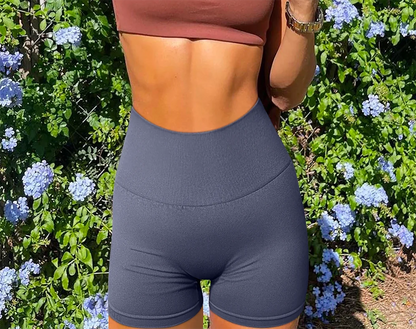Nahtlose High-Waist Sportshorts – Figurformende Yogashorts mit Hüftlifting-Effekt