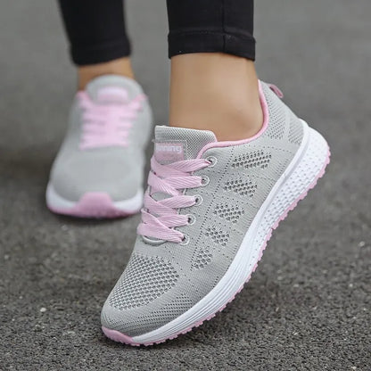 Modische Damen-Sneaker aus atmungsaktivem Mesh – leicht, bequem und ideal für Alltag, Spaziergänge oder Freizeitlooks.