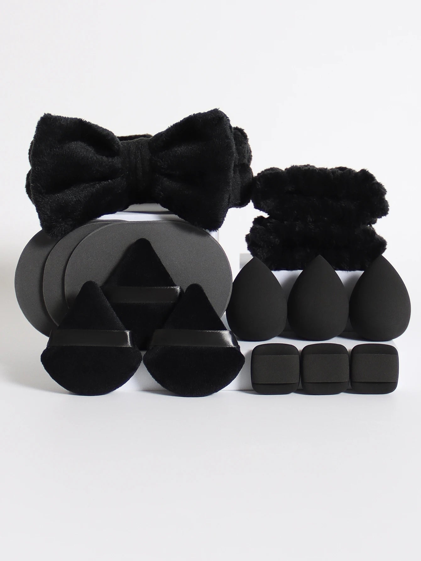 Make-up Schwammset – 15-teiliges Set mit Beauty-Eiern, Puderquasten, Stirnband und Armbändern für müheloses Auftragen und Abschminken