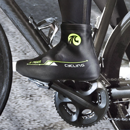Wärmende, winddichte Fahrrad-Überschuhe von X-TIGER – idealer Schutz bei Kälte für MTB- und Rennrad-Touren im Winter.