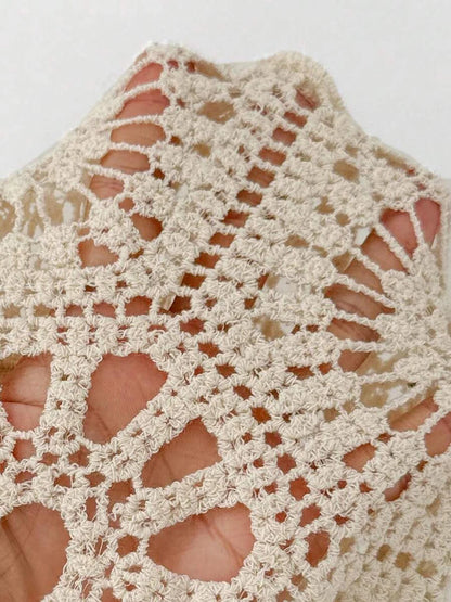 3D Blumen Strickkleid – Langes Kleid mit tiefem V-Ausschnitt, rückenfrei und Schnürdesign. Stilvoll und luftig für einen unvergesslichen Sommerlook.