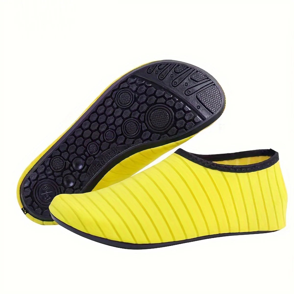 Wasserschuhe mit Barfußgefühl – rutschfest, schnelltrocknend und ideal für Strand, Schwimmen & Wassersport.