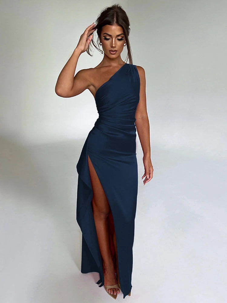Satin Maxikleid – One-Shoulder Design, Rückenfrei mit hohem Schlitz, Elegantes Kleid für Party & Abendveranstaltungen