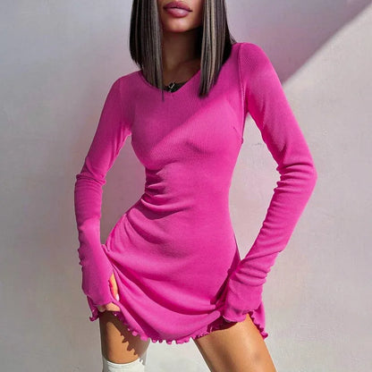 Langärmeliges Strick-Minikleid – Figurbetonter Streetwear-Look für trendige Auftritte