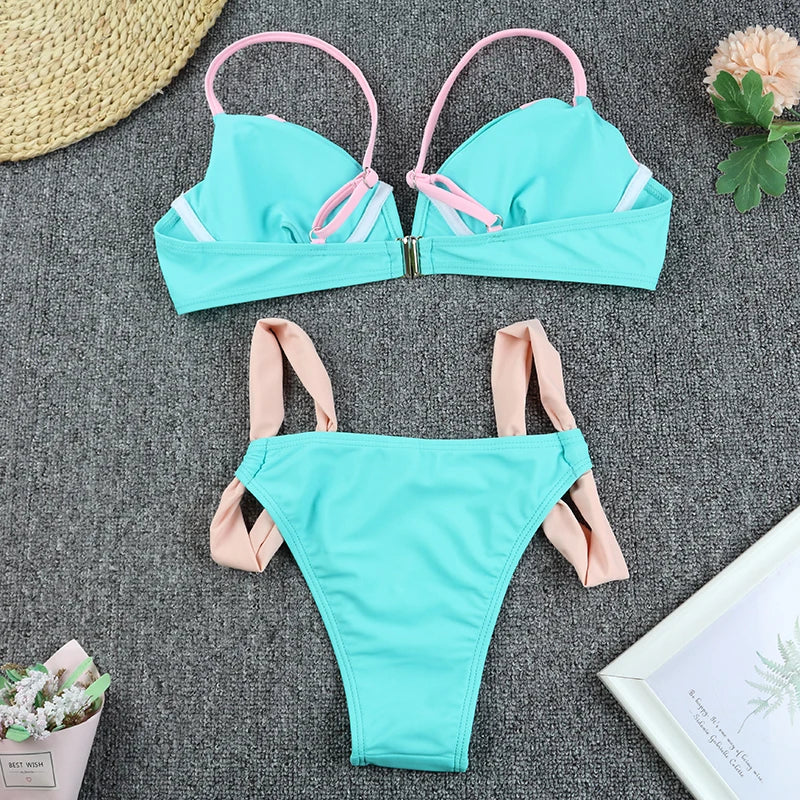 Push-Up V-Neck Bikini – Zweiteiliges Patchwork-Design mit tiefem Ausschnitt