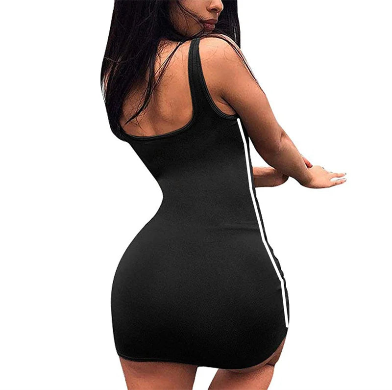 Figure-hugging summer dress with spaghetti straps – sleeveless, stretchy, and perfect for casual looks with a touch of elegance.
