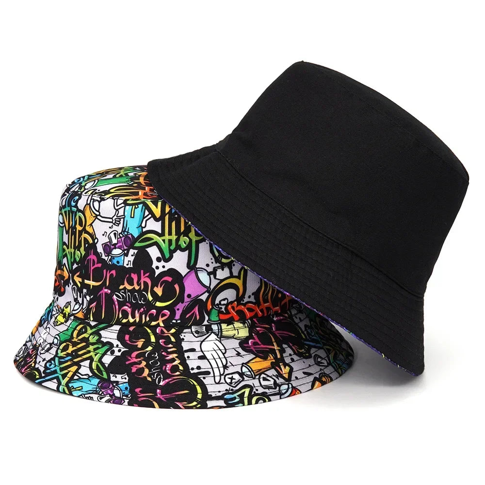Wendbarer Panama-Bucket-Hat mit Tier- und Buchstabenprint – leicht, stylisch und ideal für Sommer, Strand oder Angeln.