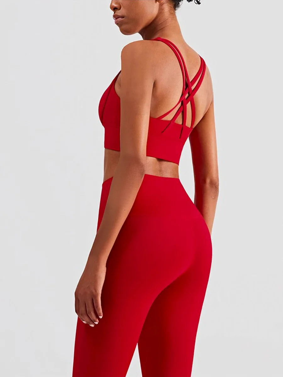 Ensemble de fitness 2 pièces avec soutien-gorge de sport push-up et leggings – confortable, soutenant et idéal pour la gym, le yoga ou le pilates.