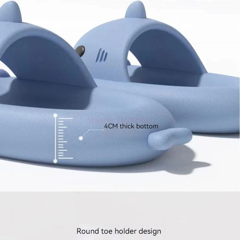 Shark-Slides mit dicker Sohle – stylisch, bunt und super bequem für Bad & Alltag