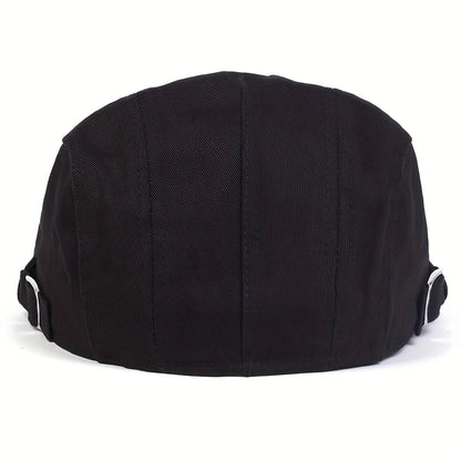 Hip-Hop Beret im Unisex-Style – leichter, einfarbiger Look für sonnige Tage draußen.