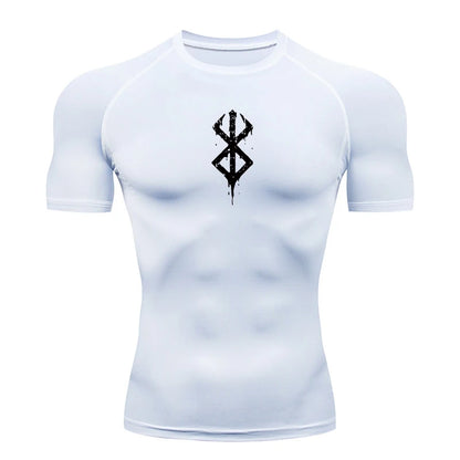 Kompressionsshirt mit Print und kurzen Ärmeln – schnelltrocknend, atmungsaktiv und perfekt für Gym, Training oder als Baselayer.