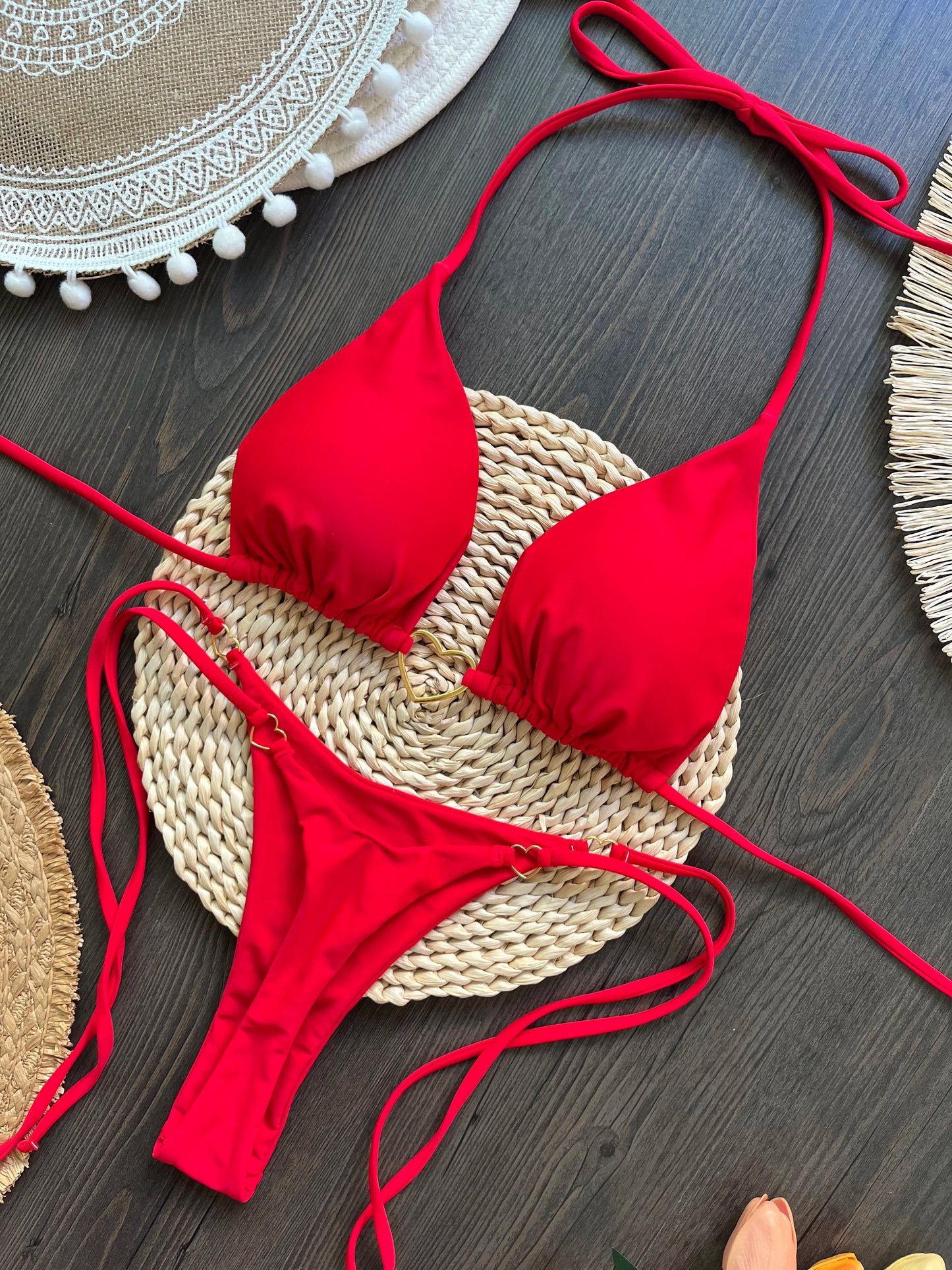 Halter-Bikini Set – Zweiteiliges Triangle-Thong Design in Uni-Farben