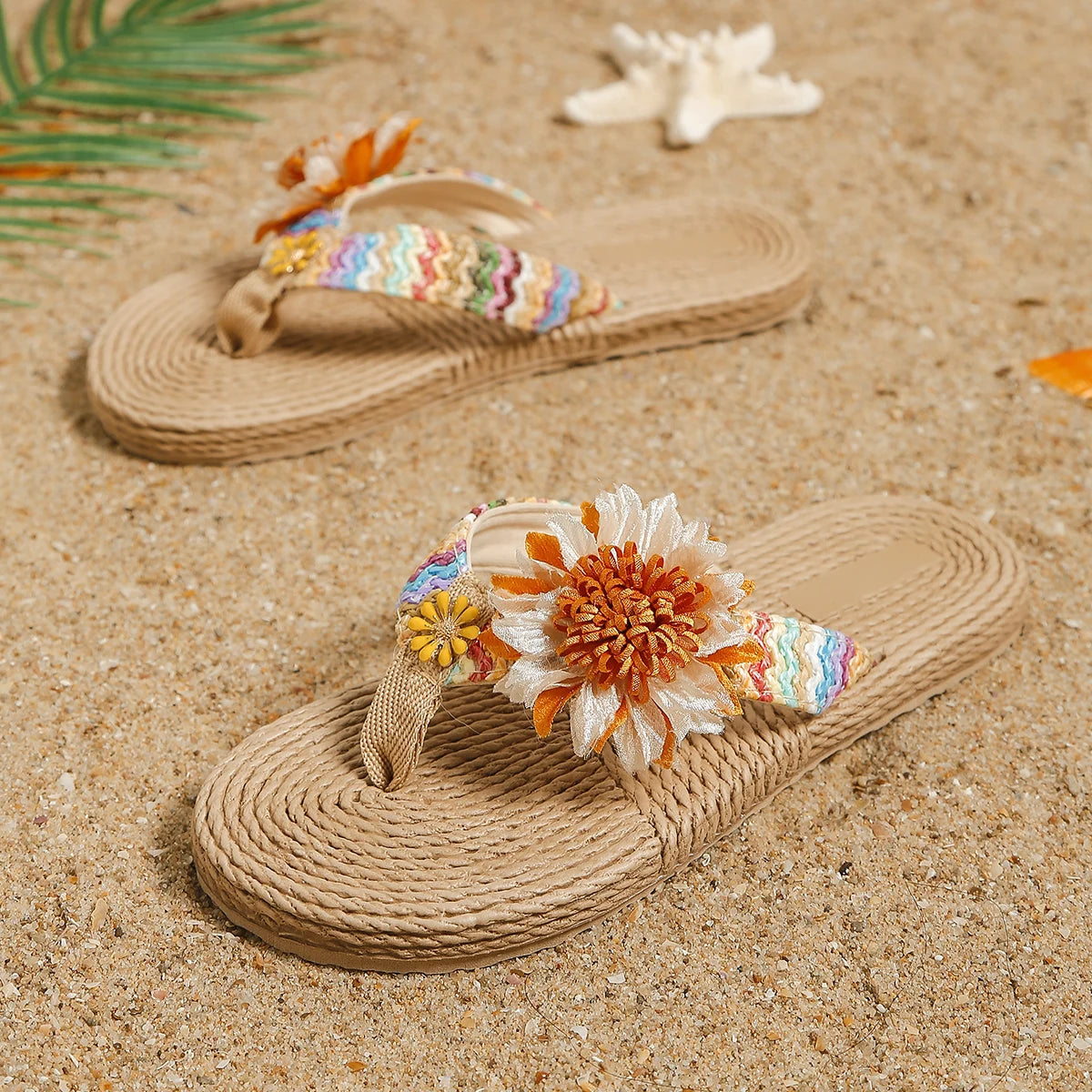 Trendige Damen-Flip-Flops mit Sonnenblumen-Design – weich, rutschfest und ideal für sommerliche Alltagslooks.
