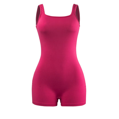 Rückenfreier Einteiler mit Halterneck und figurbetontem Schnitt – ärmellos, kurz und perfekt für stylische Sommer- oder Party-Looks.