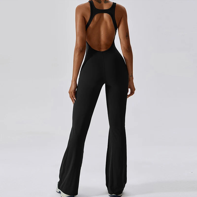Jumpsuit de fitness avec décolleté en V dans le dos – extensible, ajusté et parfait pour le yoga, l'entraînement ou le workout.