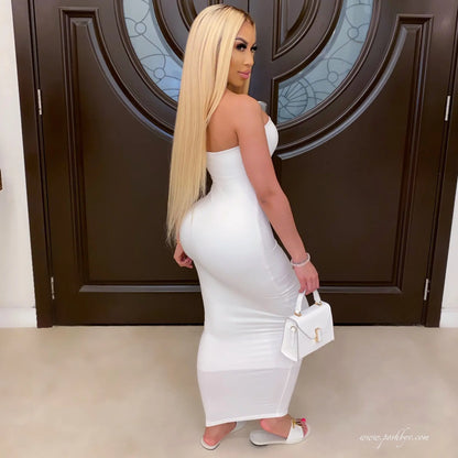 Ärmelloses Strandkleid mit Bandeau-Oberteil – leicht, figurbetont und ideal für sommerliche Looks am Strand oder in der City.