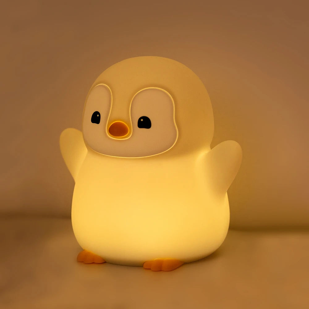 Pinguin-Nachtlicht aus Silikon mit Touch-Steuerung – USB-aufladbar und ideal als Schlummerlicht.