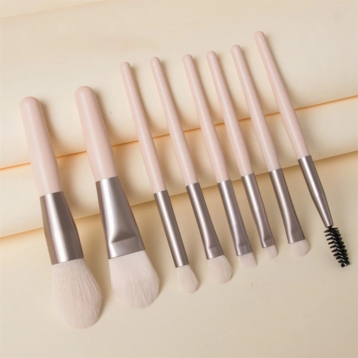 Make-up Pinselset – 8 weiche, flauschige Pinsel für Foundation, Rouge, Puder, Lidschatten und Blending