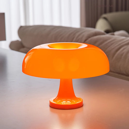 Pilz-Tischlampe im Bauhaus-Stil – modernes Design mit Farb-Highlight, ideal als Deko oder fürs Schlafzimmer.