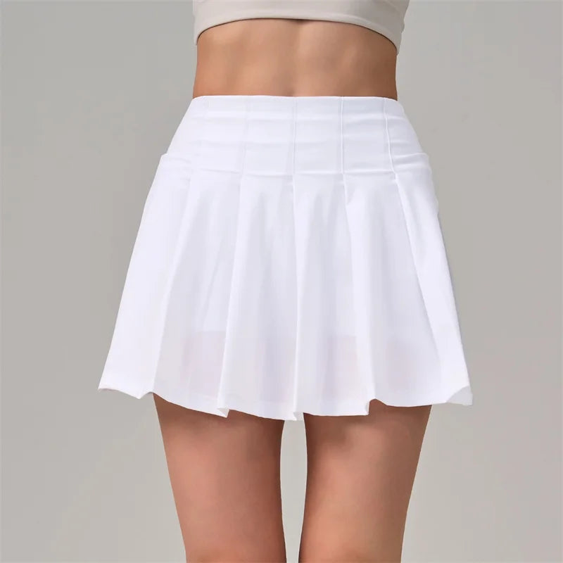 Aiithuug Tennis-Skort mit Falten & Taschen – knitterfrei, dehnbar und ideal für Running, Golf, Tennis oder Fitness.