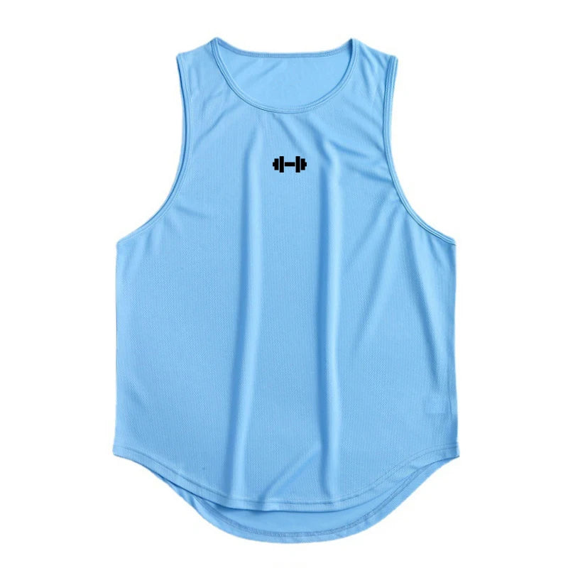Leichtes, schnelltrocknendes Gym-Tanktop – locker geschnitten, atmungsaktiv und ideal fürs Training oder sportliche Streetwear.