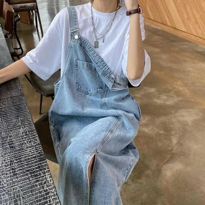 Lockeres Jeans-Trägerkleid mit Spaghettiträgern – ärmellos, lässig und perfekt für entspannte Alltagslooks.