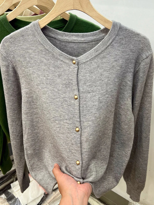 Strickcardigan – Klassischer Langarm-Cardigan mit Rundhalsausschnitt für stilvolle Gemütlichkeit