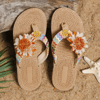 Trendige Damen-Flip-Flops mit Sonnenblumen-Design – weich, rutschfest und ideal für sommerliche Alltagslooks.