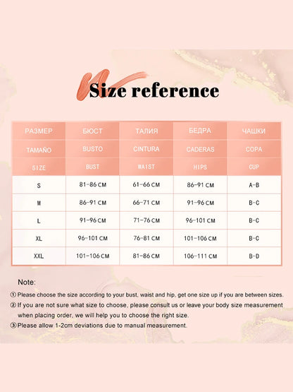 Set di Bikini Triangolo Sexy – Micro-Tanga con Dettagli in Catena e Design a Bandage in Motivi di Tendenza