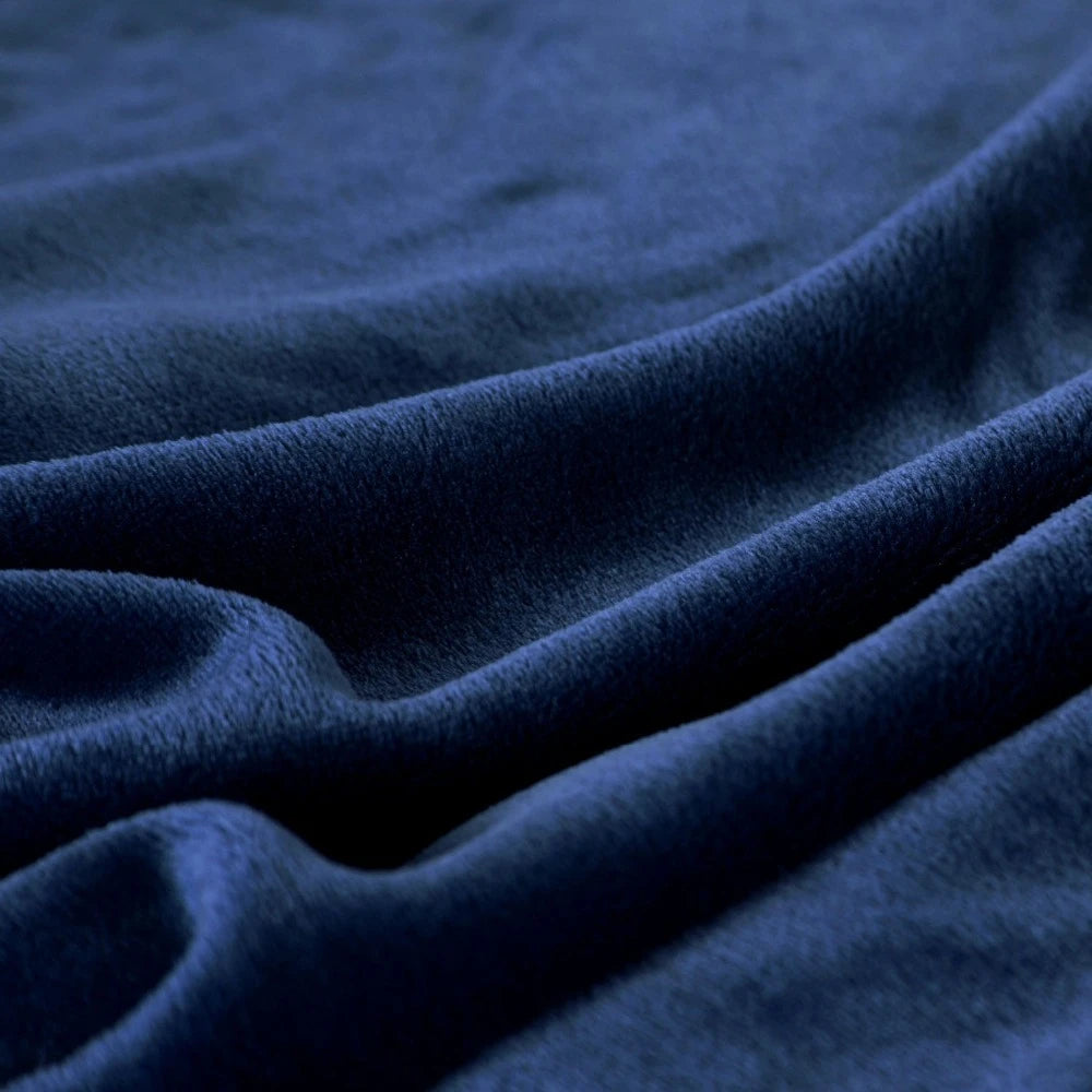 Coperta in pile-flanella – morbida, calda e perfetta come copertura per il letto o il divano in colori eleganti.