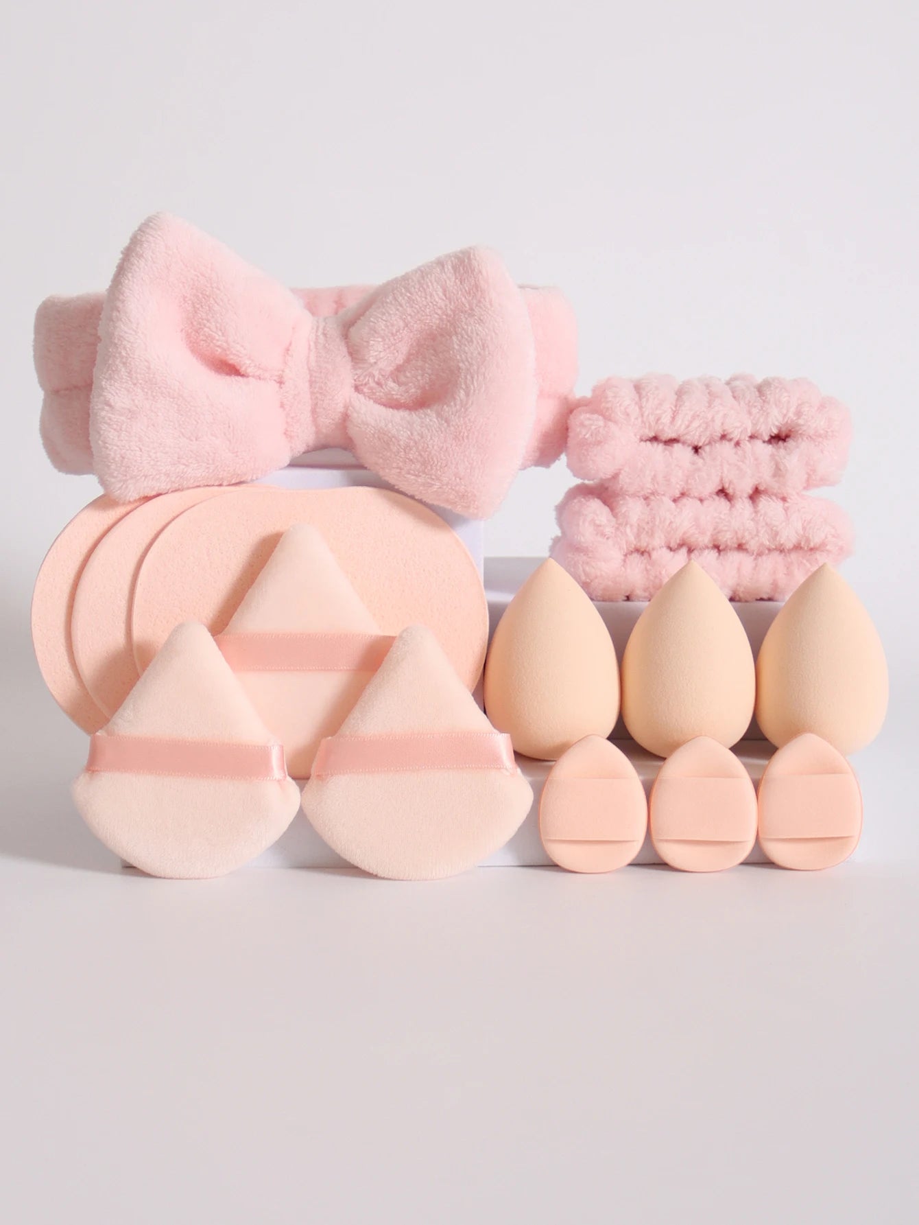 Make-up Schwammset – 15-teiliges Set mit Beauty-Eiern, Puderquasten, Stirnband und Armbändern für müheloses Auftragen und Abschminken