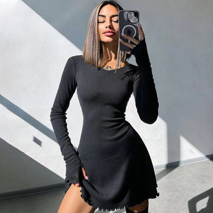 Langärmeliges Strick-Minikleid – Figurbetonter Streetwear-Look für trendige Auftritte