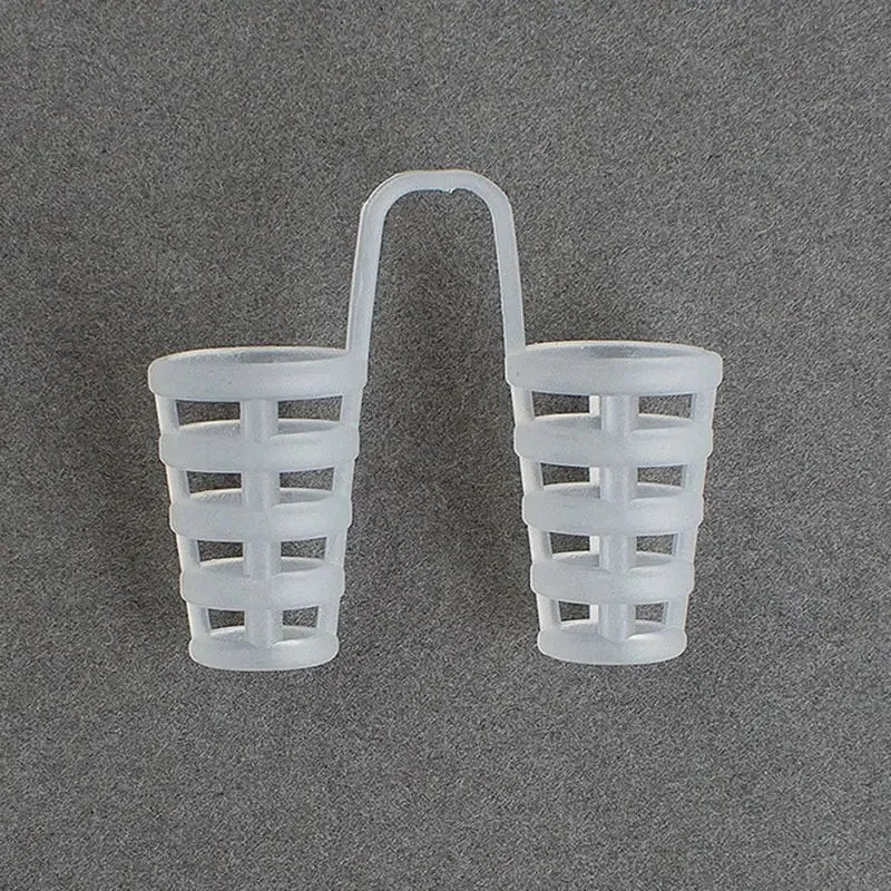 Anti-Schnarch-Nasenclips im 4er-Set – fördern freie Atmung, verbessern den Schlaf und helfen bei nächtlicher Schnarchproblematik.