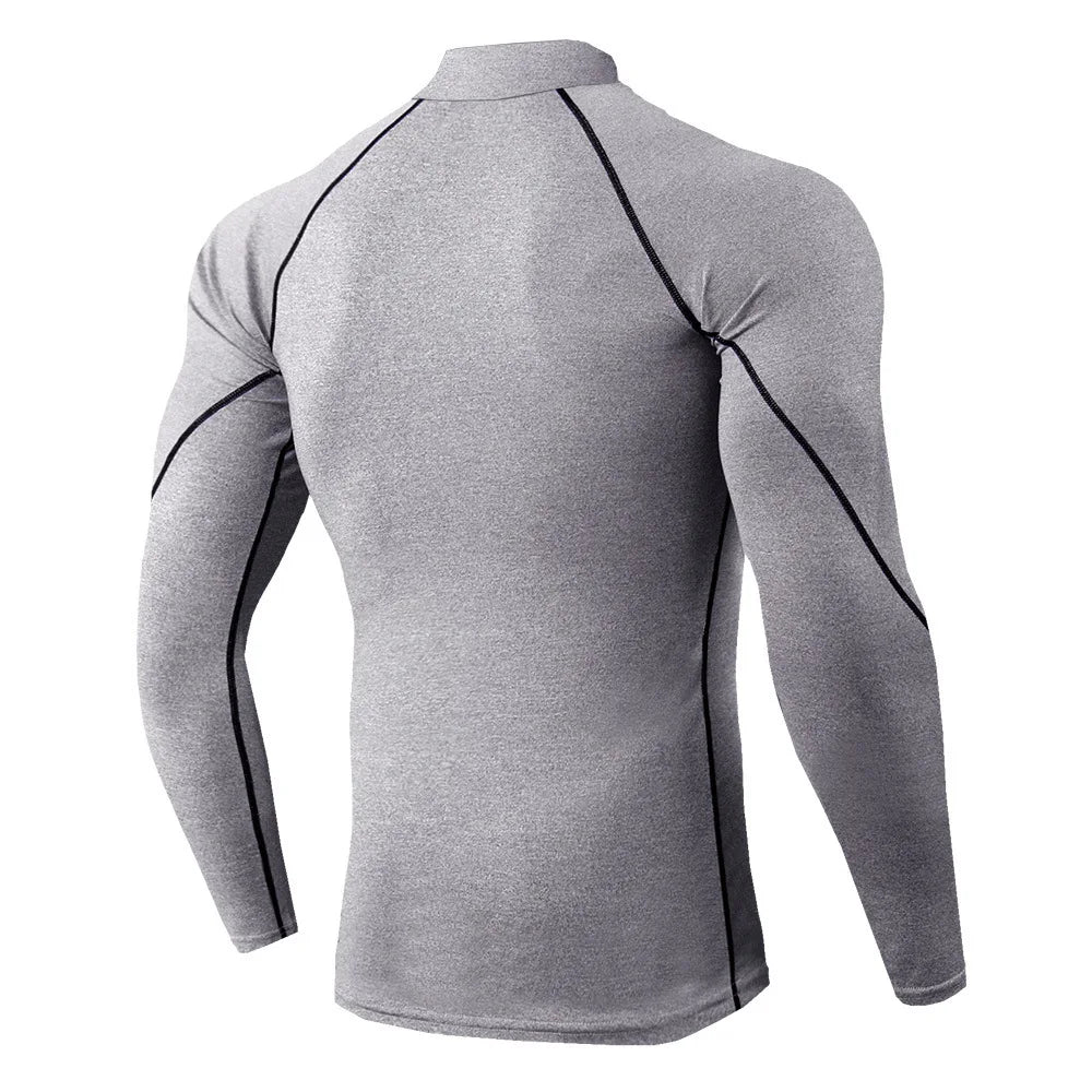 Schnelltrocknendes Kompressionsshirt mit langen Ärmeln – eng anliegend, atmungsaktiv und ideal für Running, Gym oder Training.