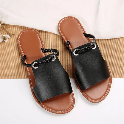 Flache Zehensandalen mit eckiger Spitze und Kreuzriemen – minimalistisch, bequem und ideal für warme Tage