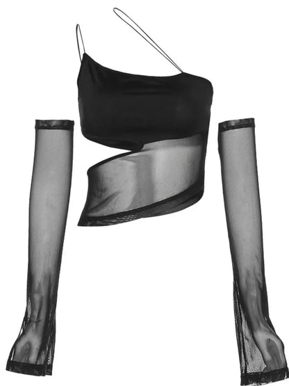 Asymmetrisches Mesh-Crop-Top mit Cut-Outs und Ärmeln – transparent, verspielt und ideal für auffällige Fairy- oder Grunge-Looks.