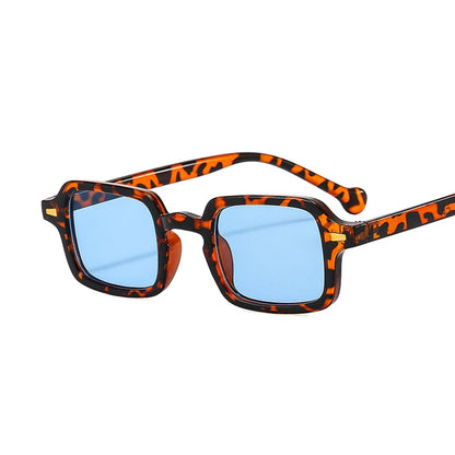 Luxuriöse rechteckige Sonnenbrille im Vintage-Stil – unisex, UV400 & Anti-Glare, ideal für elegante Alltags- oder Sommer-Looks.