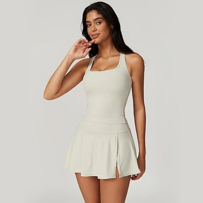 2-teiliges Tennis-Set mit Crop-Top & Minirock mit Schlitz – sportlich, figurbetont und ideal für Tennis, Golf oder Workout.