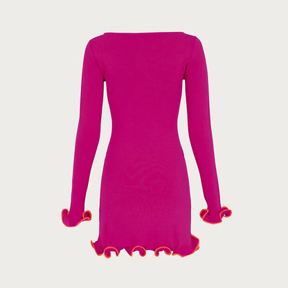 Vestido de punto ajustado con detalles en contraste y mangas largas – elegante, cómodo y perfecto para apariciones con estilo.